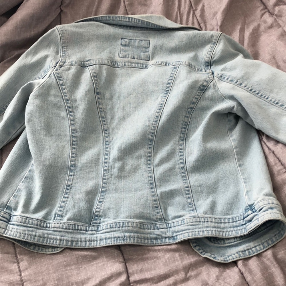 Jean jacket - Picture 5 of 6